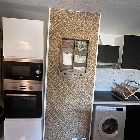 2pieces, Piscine, Terrasse, Parking Prive *
