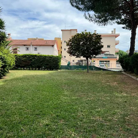 2pieces, Piscine, Terrasse, Parking Prive דירה